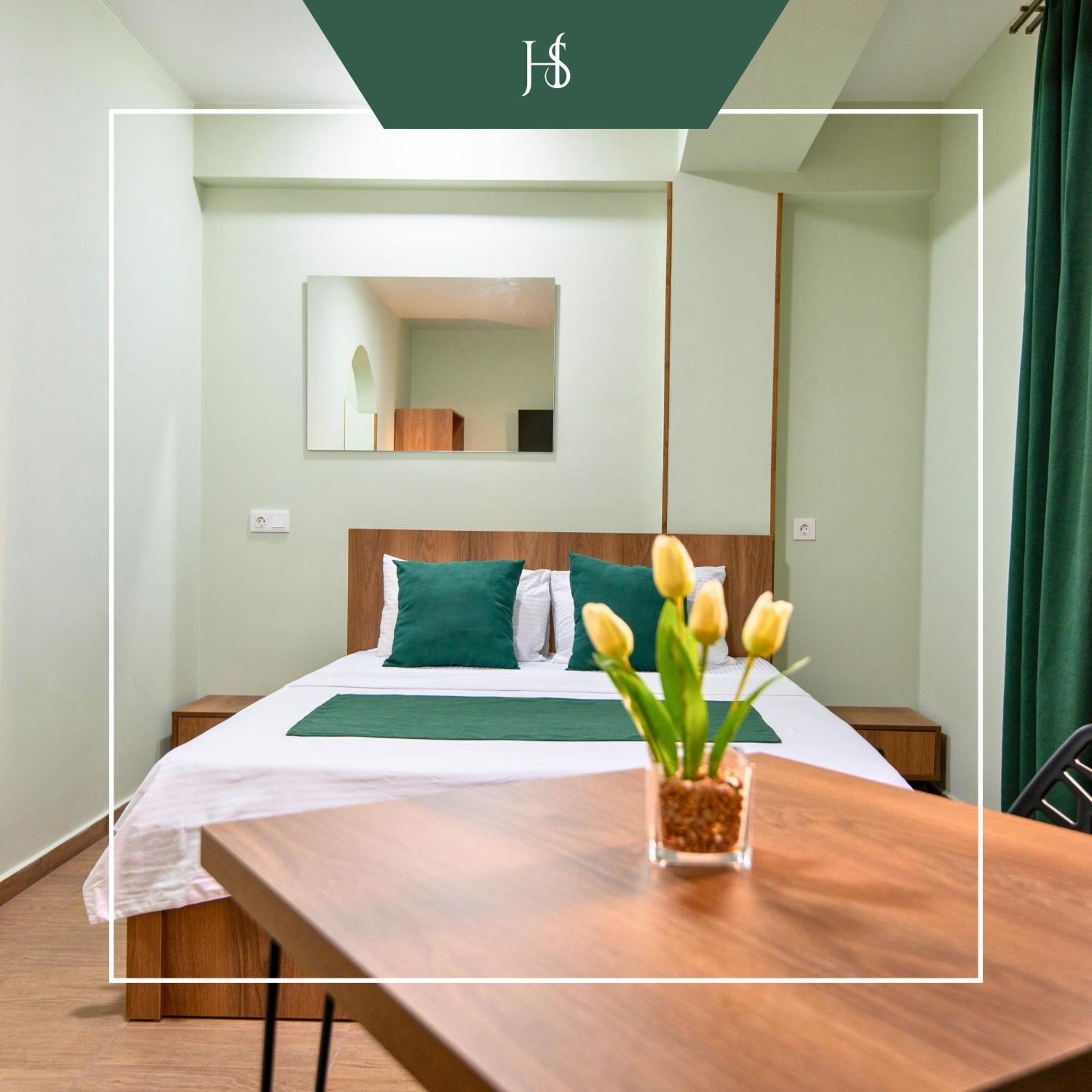 Hotel Serenity Тбилиси Екстериор снимка