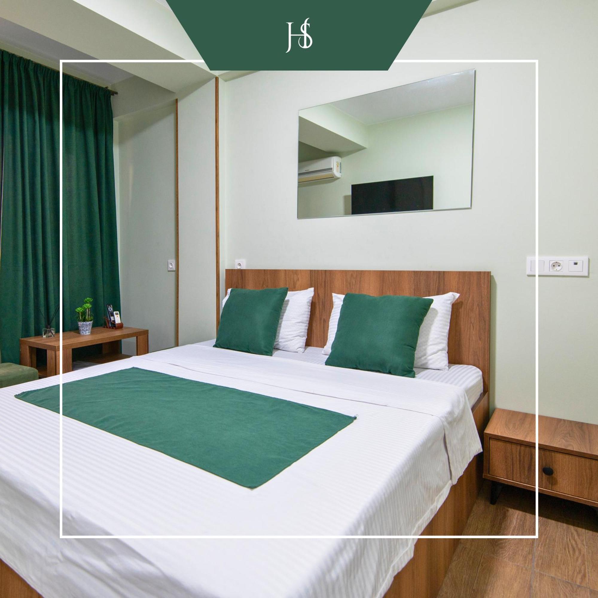 Hotel Serenity Тбилиси Екстериор снимка